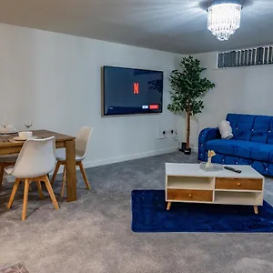  Apartment Bv Basement Navy Diamond Suites Apt United Kingdom